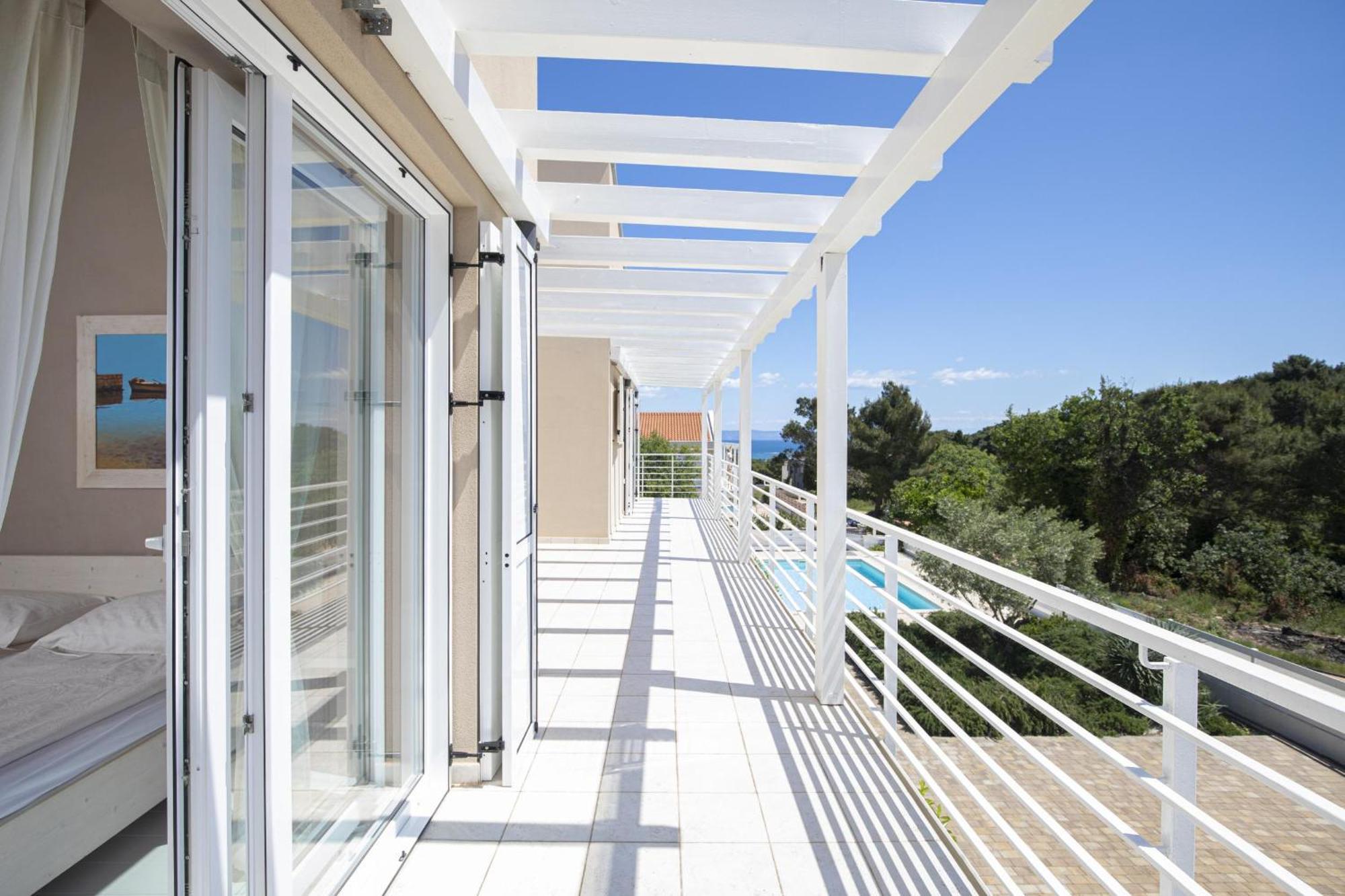 Villa Bella - Beautiful And Modern House With Pool, Souna, Jacuzzi & Playground, Liznjan - Istra Kültér fotó
