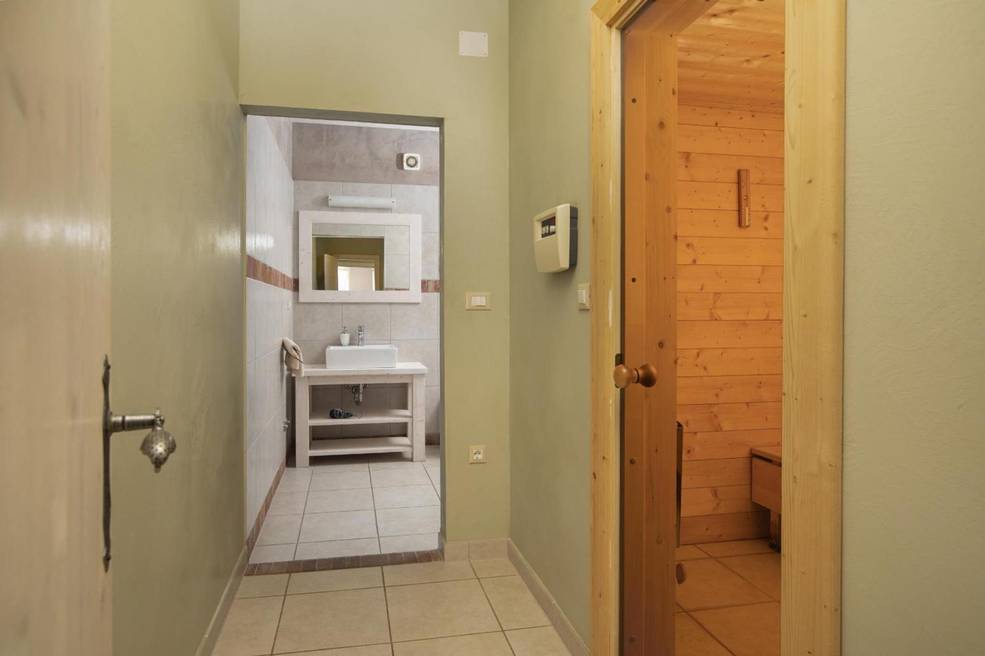 Villa Bella - Beautiful And Modern House With Pool, Souna, Jacuzzi & Playground, Liznjan - Istra Kültér fotó